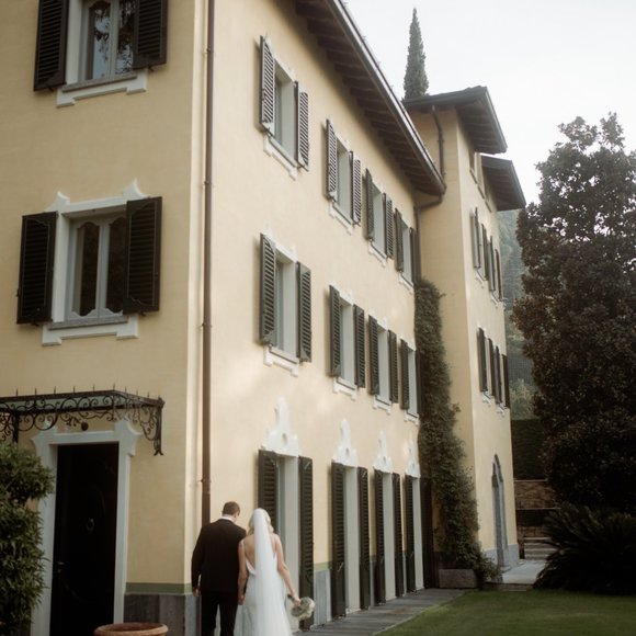 Cathedral Length 118 inches Veil, Scallop floral lace applique with sequins - Picture 3 of 5